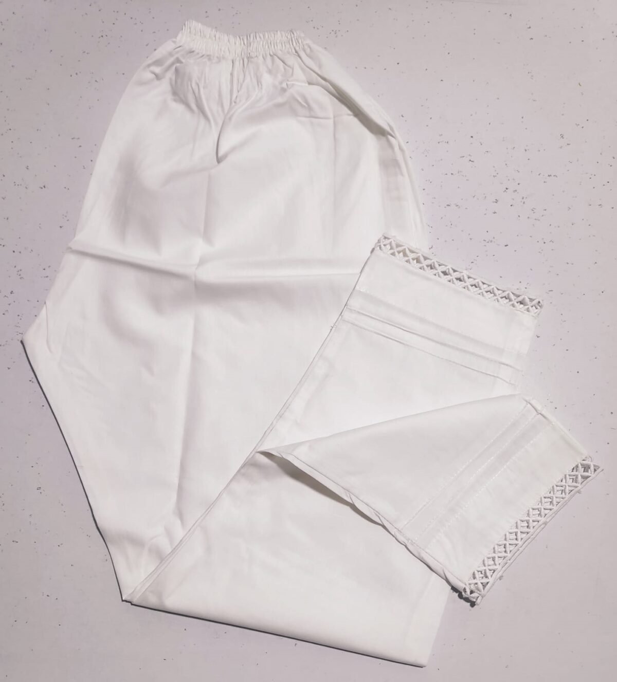 womens white capri trousers