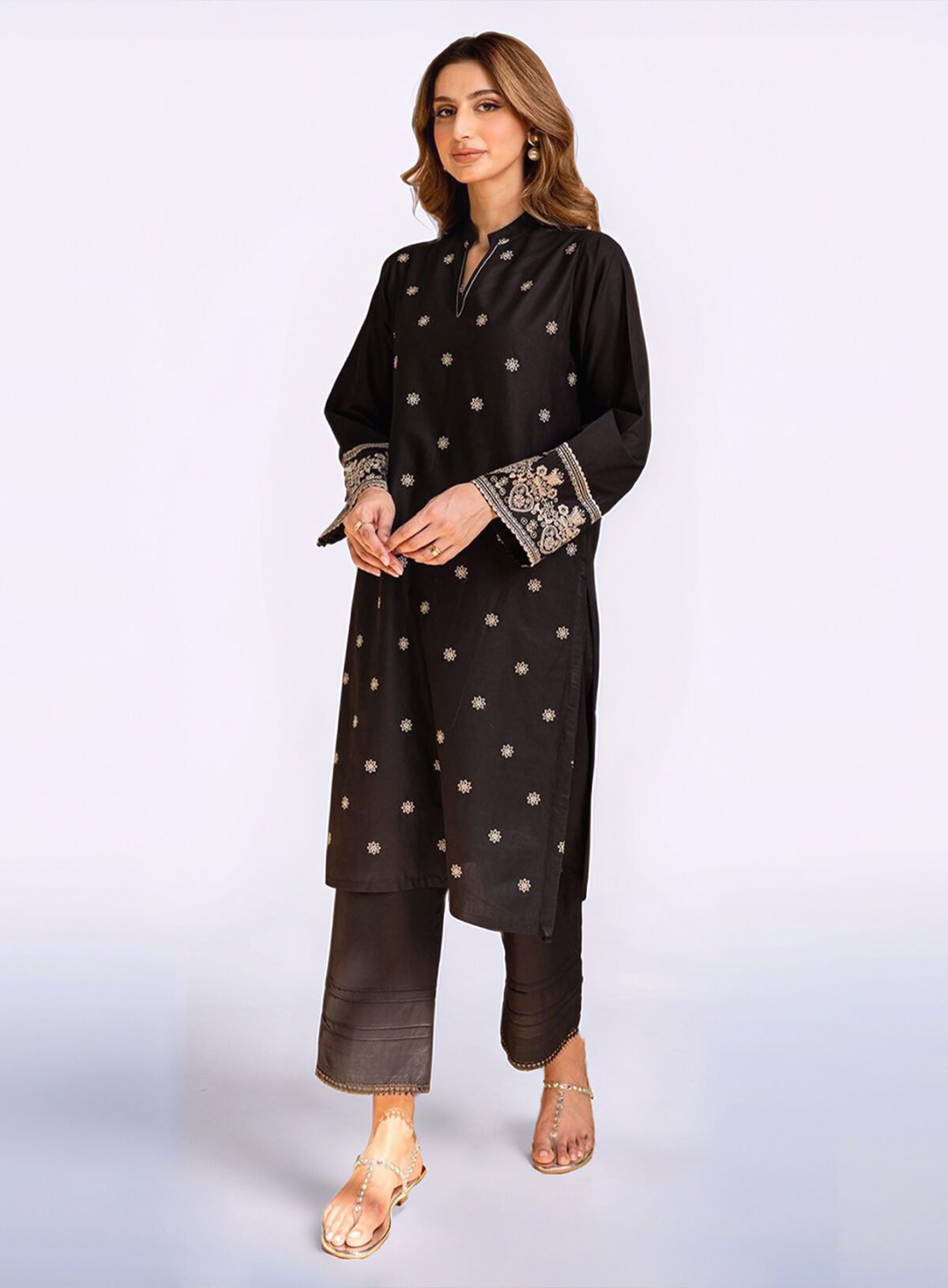 zarwa embroidered set